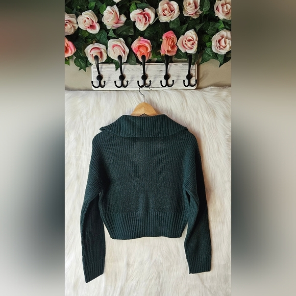 Urban Heritage Cowl Neck Cropped Knit 3/4 Zip Pullover Sweater (NWOT) - Picture 3 of 6